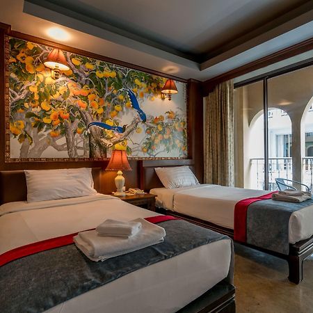Minatale Phuket Hotel Patong Buitenkant foto