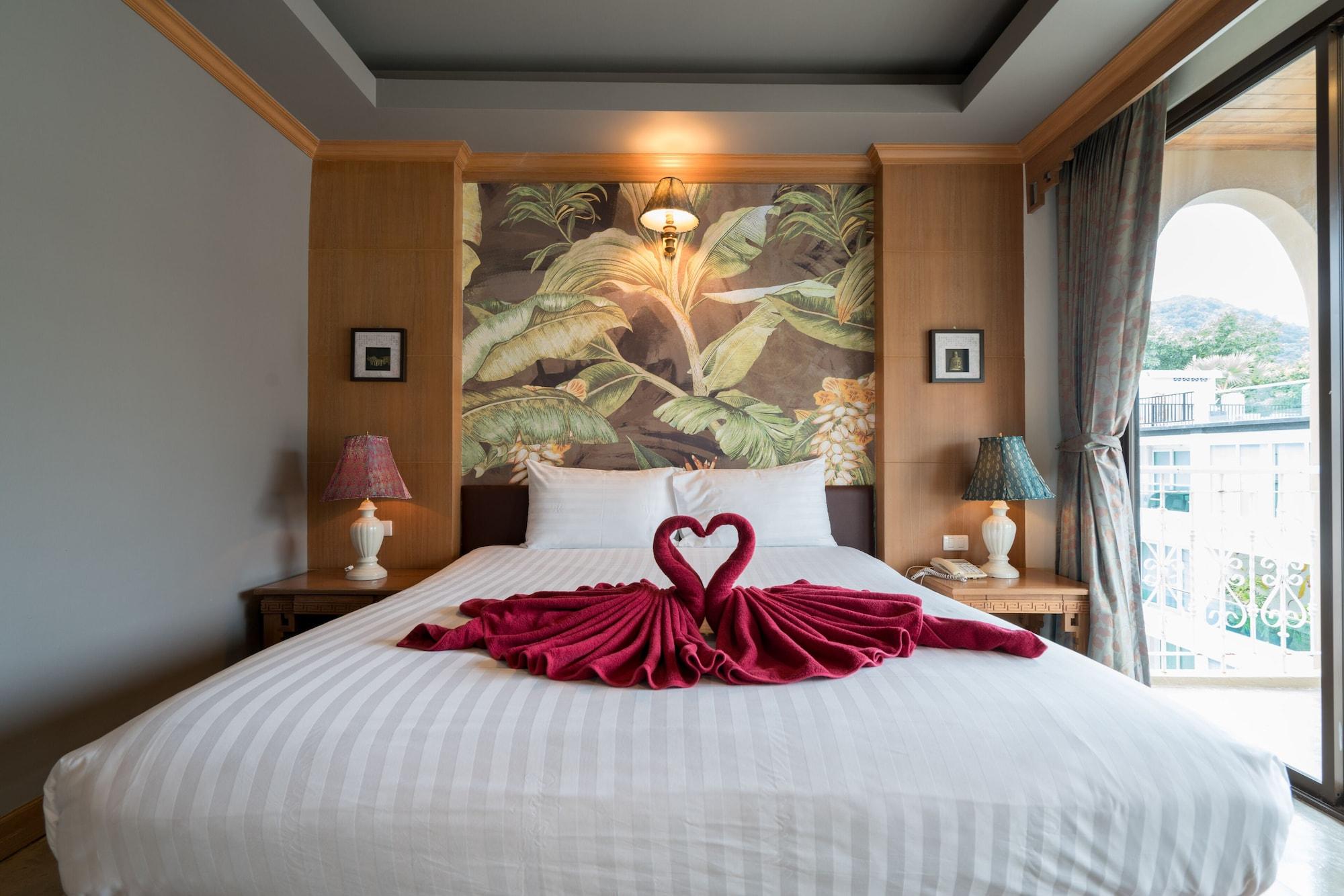 Minatale Phuket Hotel Patong Buitenkant foto