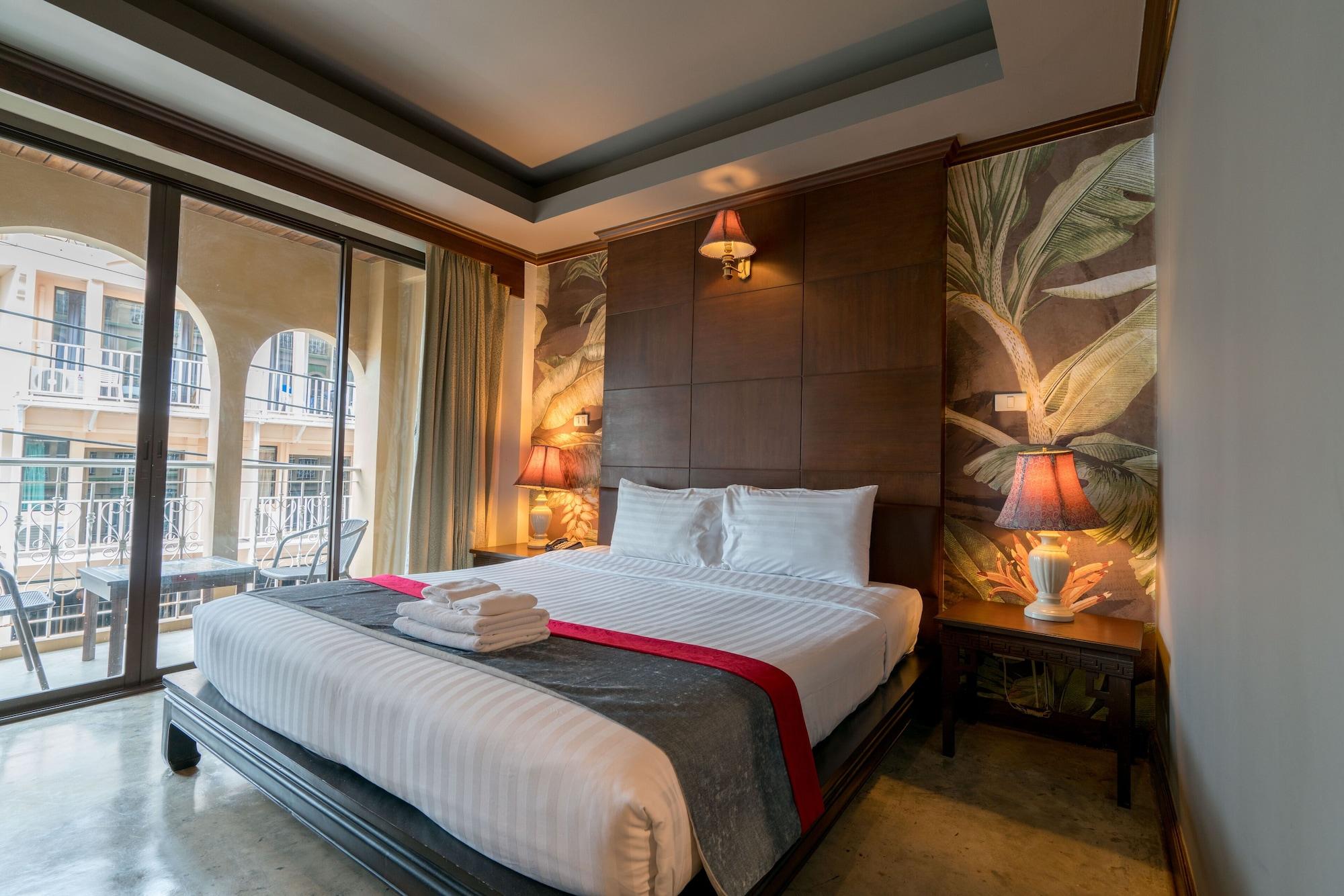 Minatale Phuket Hotel Patong Buitenkant foto