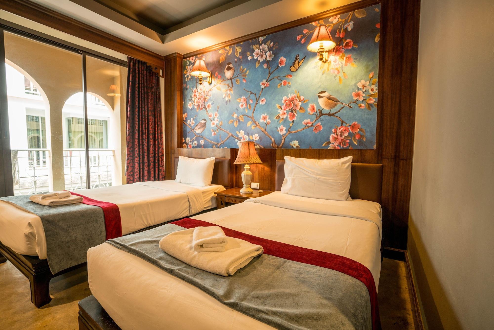 Minatale Phuket Hotel Patong Buitenkant foto