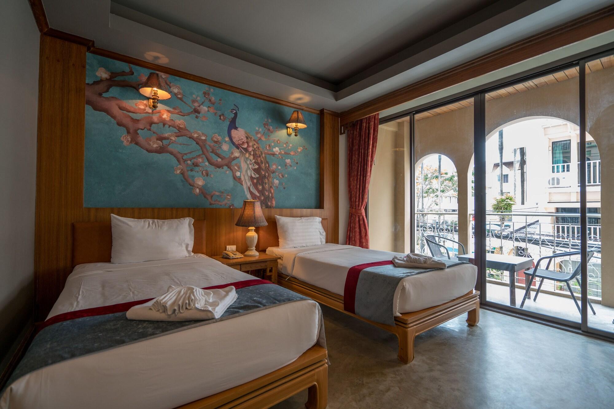 Minatale Phuket Hotel Patong Buitenkant foto