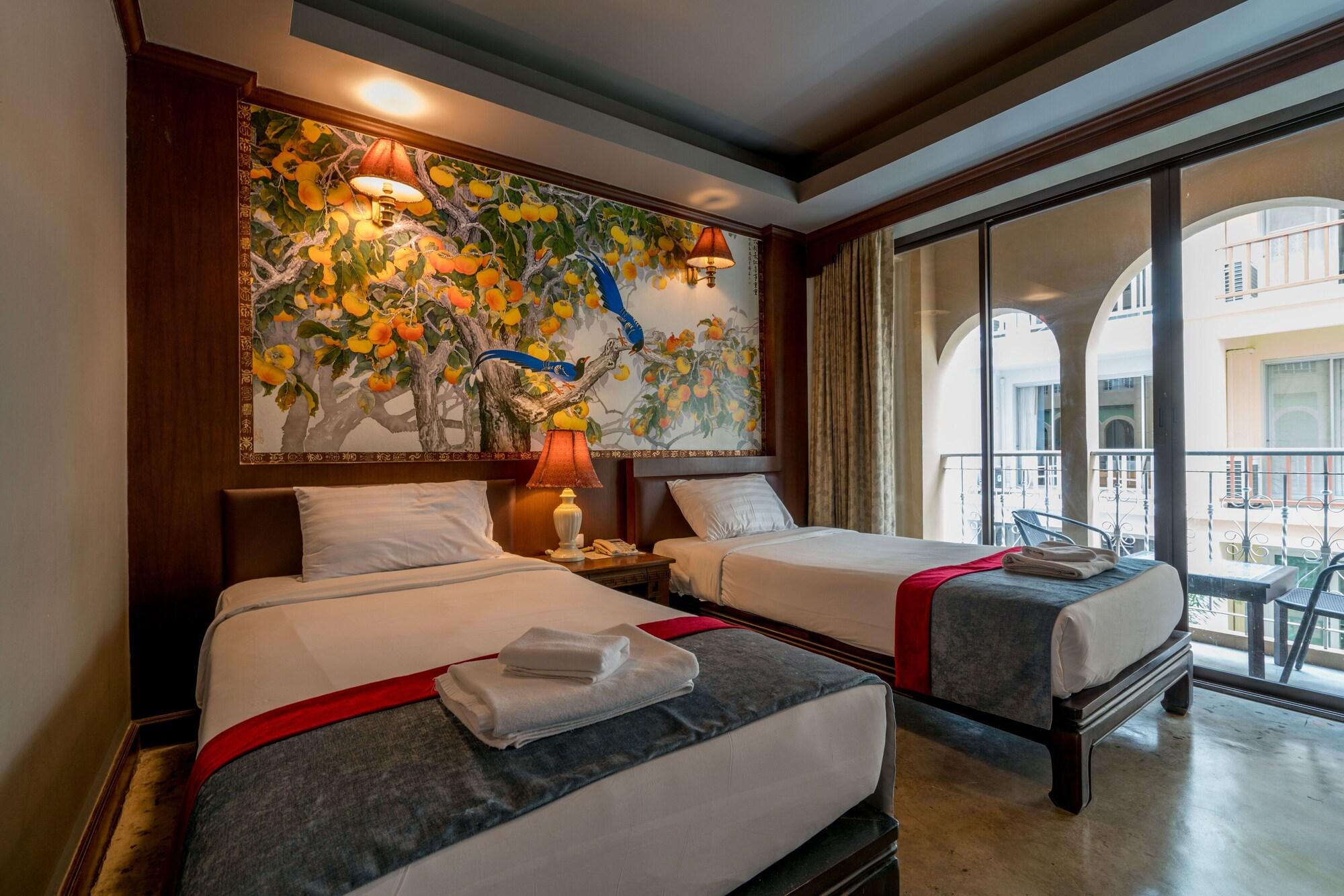 Minatale Phuket Hotel Patong Buitenkant foto