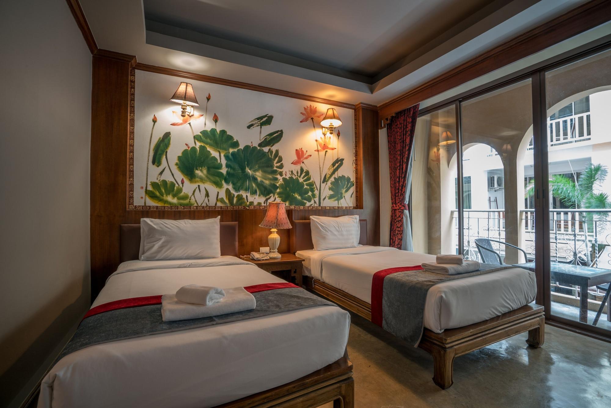 Minatale Phuket Hotel Patong Buitenkant foto