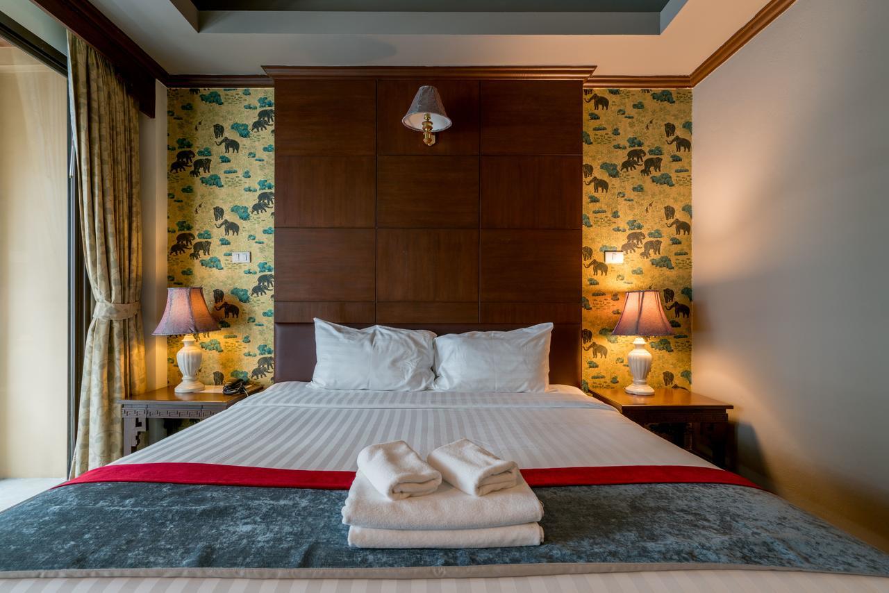 Minatale Phuket Hotel Patong Buitenkant foto