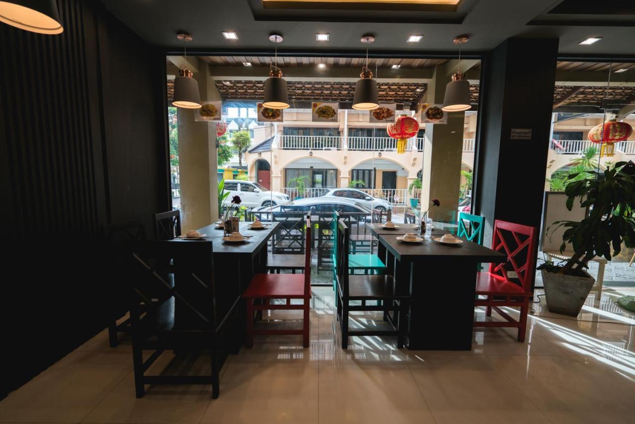 Minatale Phuket Hotel Patong Buitenkant foto